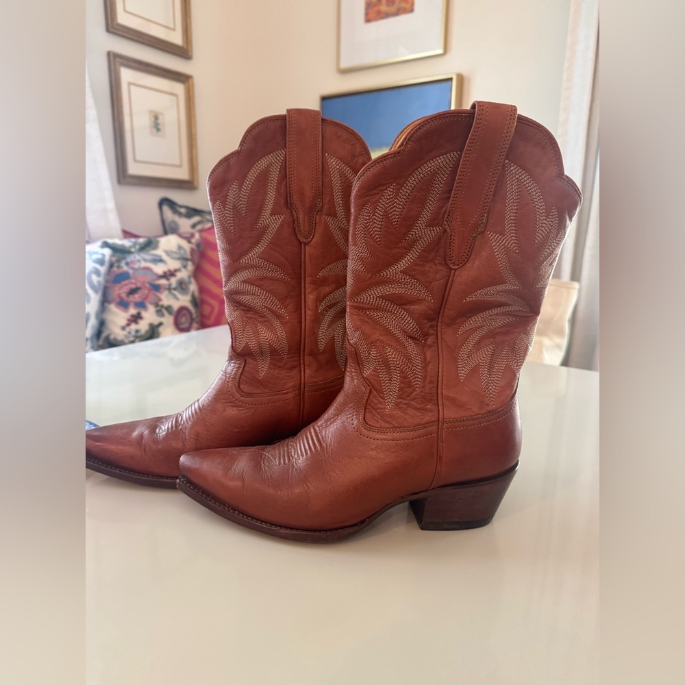 Tecovas Sadie rustic brown. Size 9.